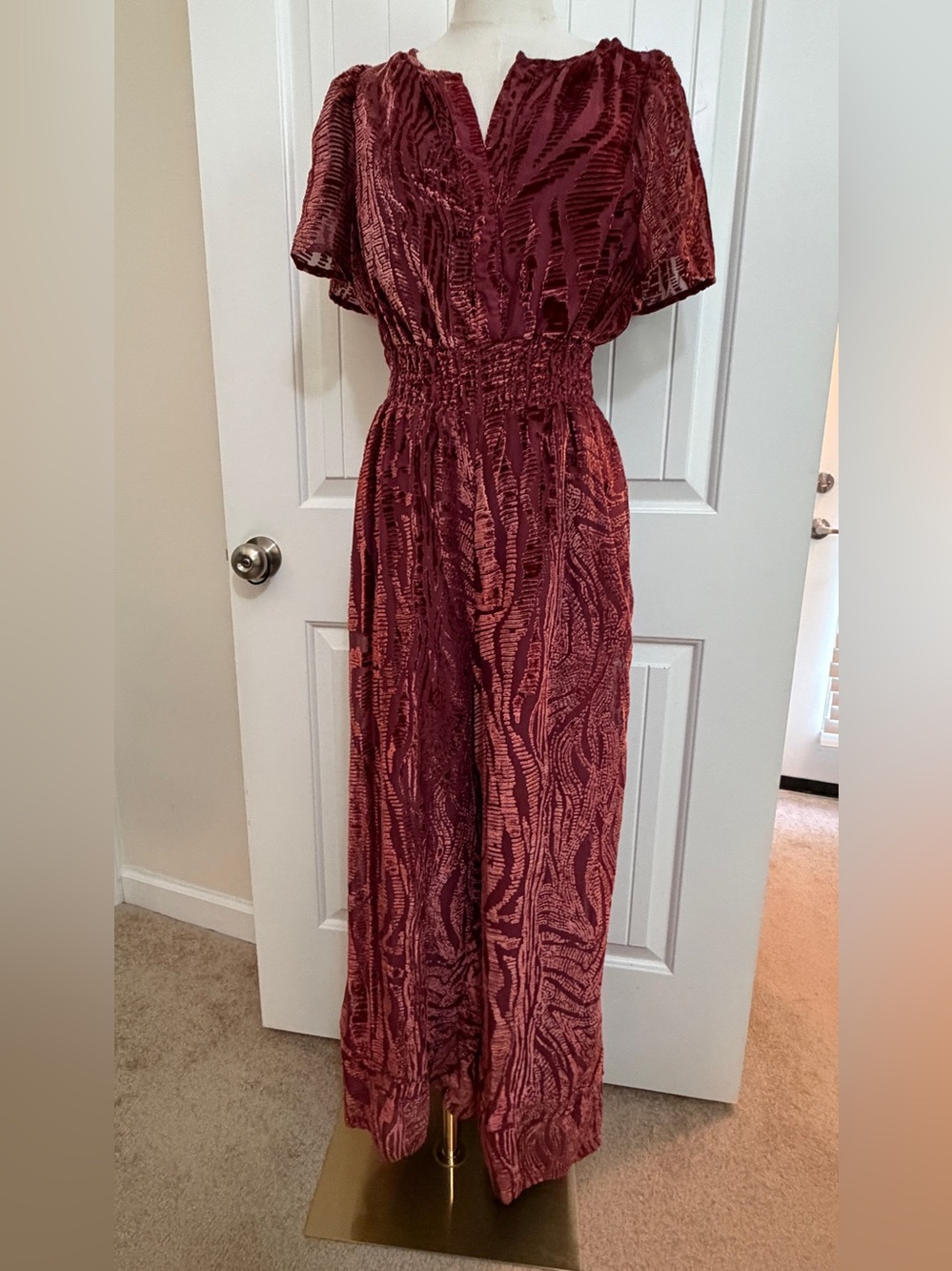 Anthropologie The Somerset Burgundy Velvet Burnout Wide-Leg Jumpsuit Sz Small
